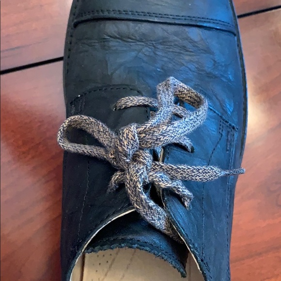 Mens oxford shoes by UGG size 10 brown leather - Picture 3 of 4